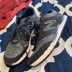 New Balance Tennis Shoes